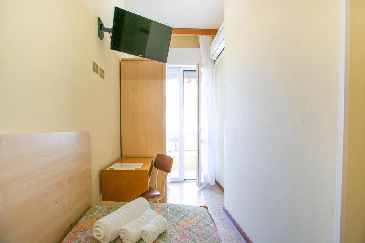 Hotel Ischia Rimini Ngoại thất bức ảnh