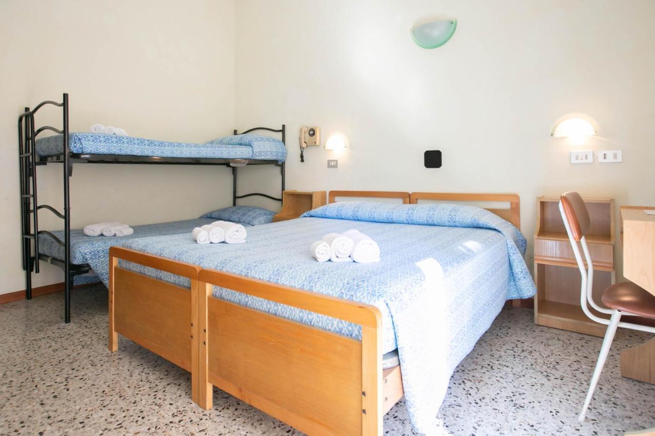Hotel Ischia Rimini Ngoại thất bức ảnh