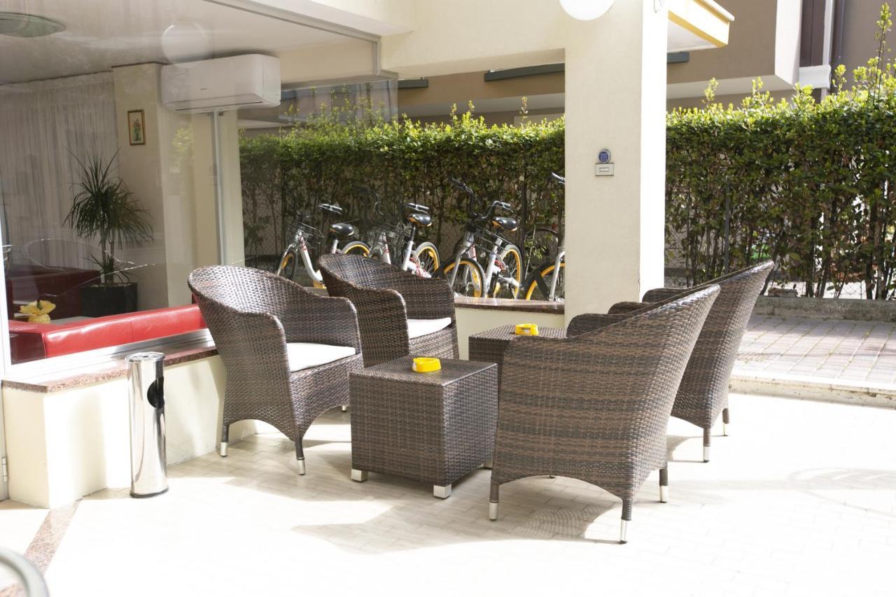 Hotel Ischia Rimini Ngoại thất bức ảnh