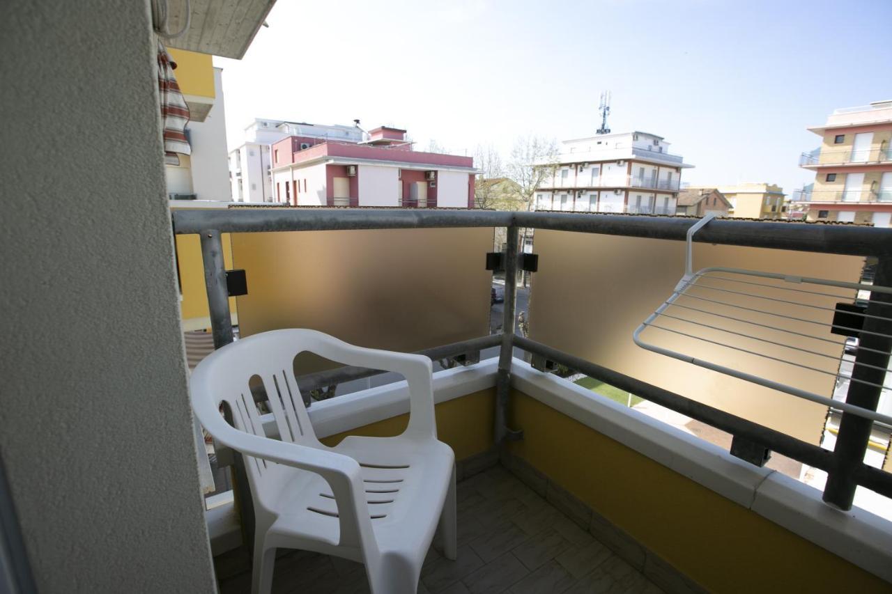 Hotel Ischia Rimini Ngoại thất bức ảnh