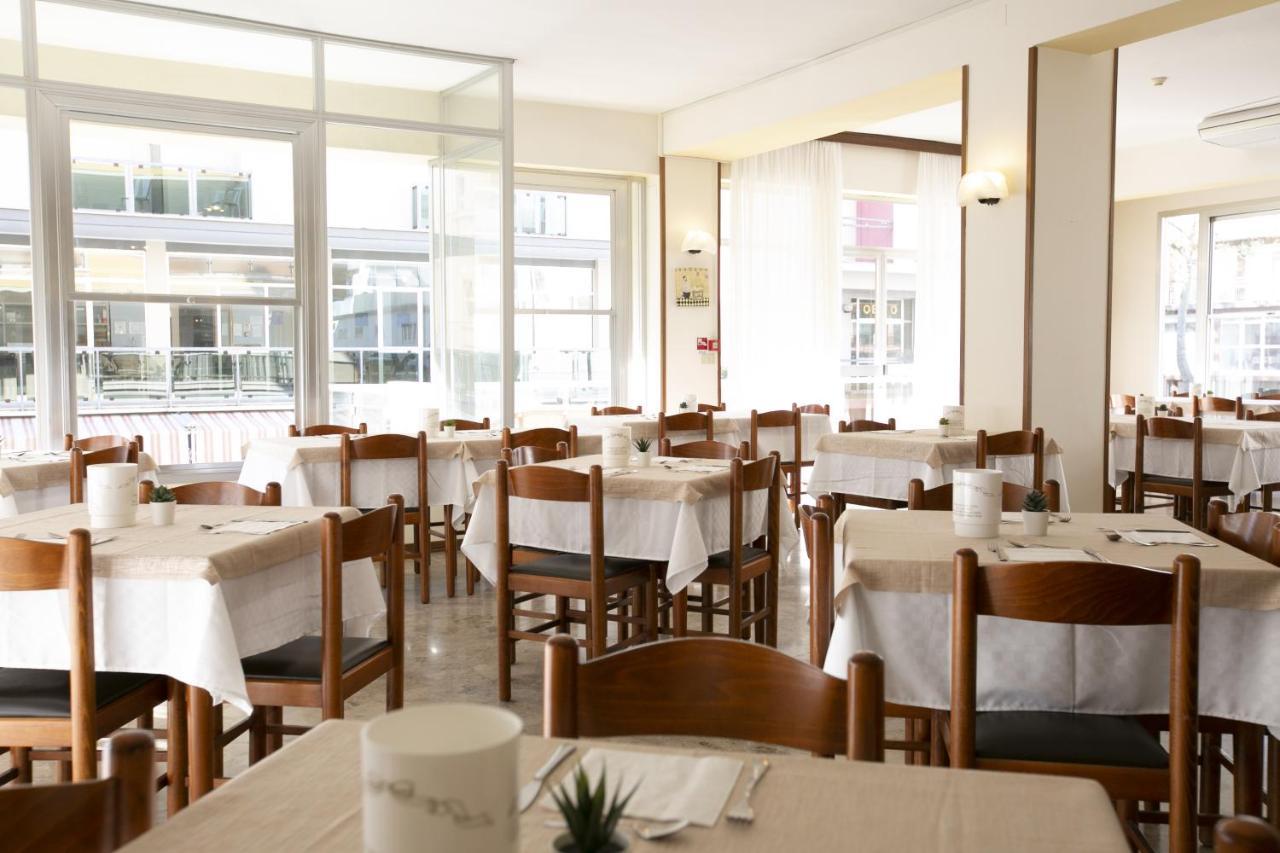 Hotel Ischia Rimini Ngoại thất bức ảnh