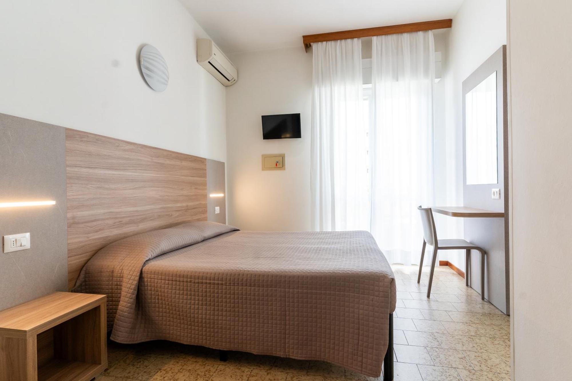 Hotel Ischia Rimini Ngoại thất bức ảnh