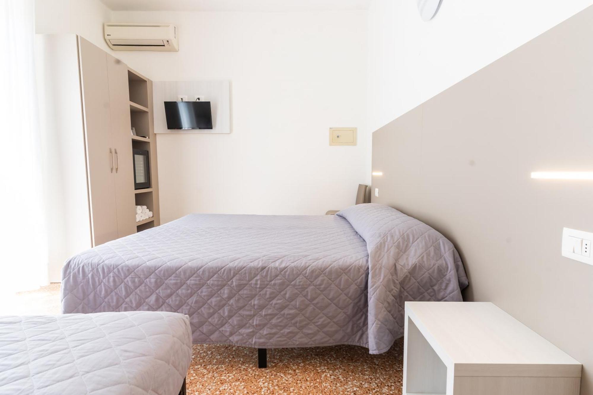 Hotel Ischia Rimini Ngoại thất bức ảnh